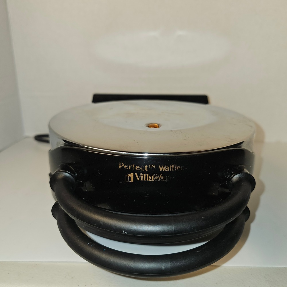 VillaWare Perfect Waffler Model 3000 Round Electric Waffle Maker Chrome 820W